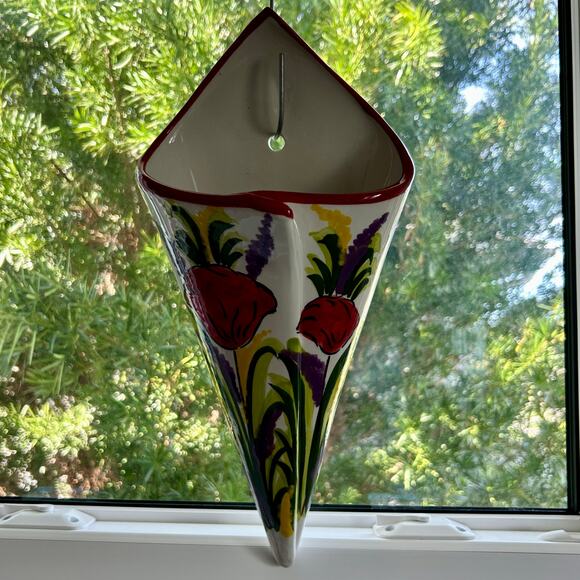 Vintage Spanish Wall Pocket Planter by Cerámicas Anoru | Hand-Painted Pottery - Picture 11 of 15